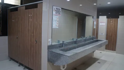 Community Toilet and Bath — Yakal Residence Hall
